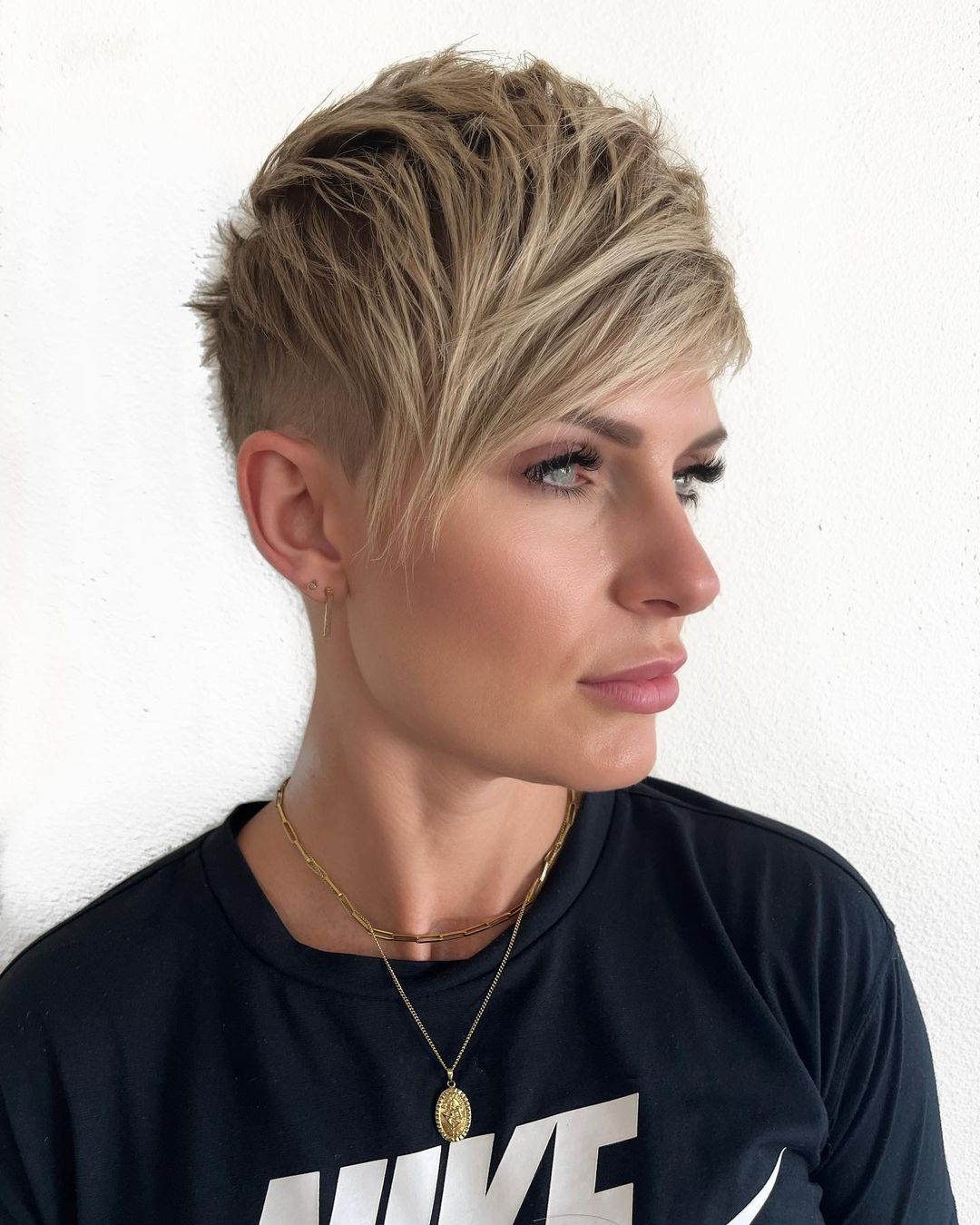 Half-Shaved Pixie with Sharp Layers